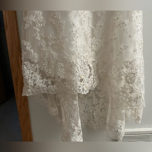 Wedding dress, removable under-skirt, Alfred Angelo, worn once, size 6 - Picture 11 of 15